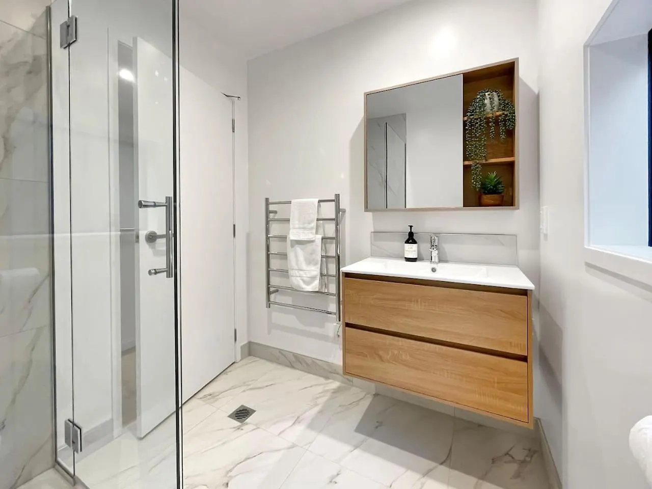 Stylish Christchurch Cbd 1Br 0*,